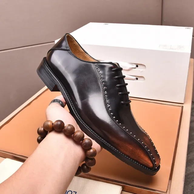 Louis Vuitton Chaussures Oxford Cap-Toe Détails avec Clous Marron 6