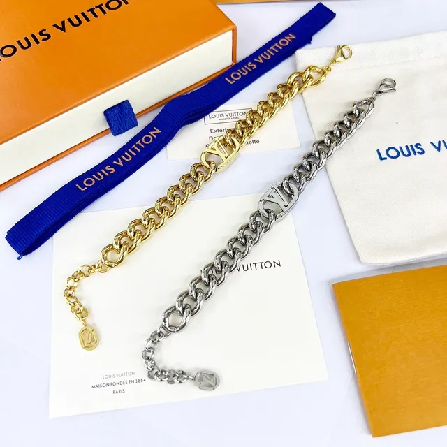 Louis Vuitton Chain Bracelet Gold Chunky Curb-Link Polished Finish Bracelet 5