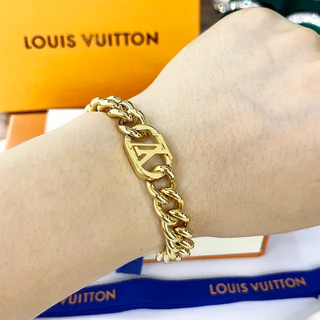 Louis Vuitton Chain Bracelet Gold Chunky Curb-Link Polished Finish Bracelet 8