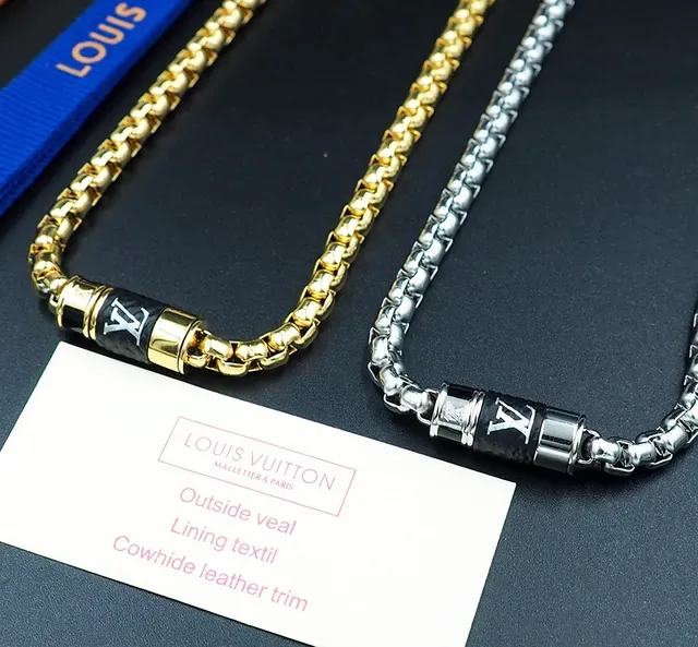 Louis Vuitton Chain Necklace Gold Silver Boxy Link Cylindrical Monogrammed Clasp Necklace 8