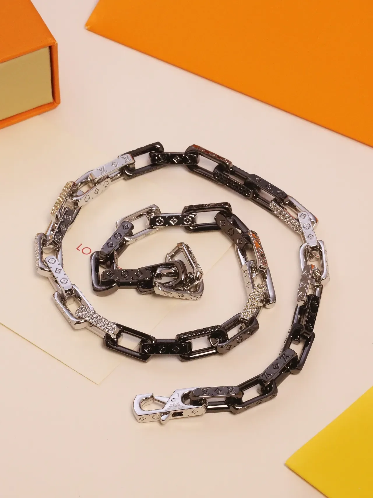 Louis Vuitton Chain Reaction Black Silver Chunky Link Two-Tone Metal Necklace 5