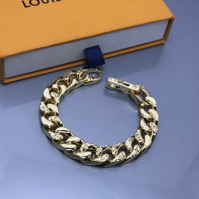 Louis Vuitton Chain Reaction Monogram Star Curb-Link Gold-Tone Bracelet 3