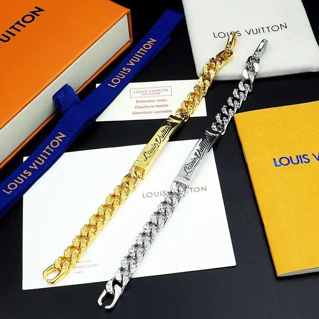 Louis Vuitton Curb-Link Engraved Plaque Silver-Tone Bracelet 6
