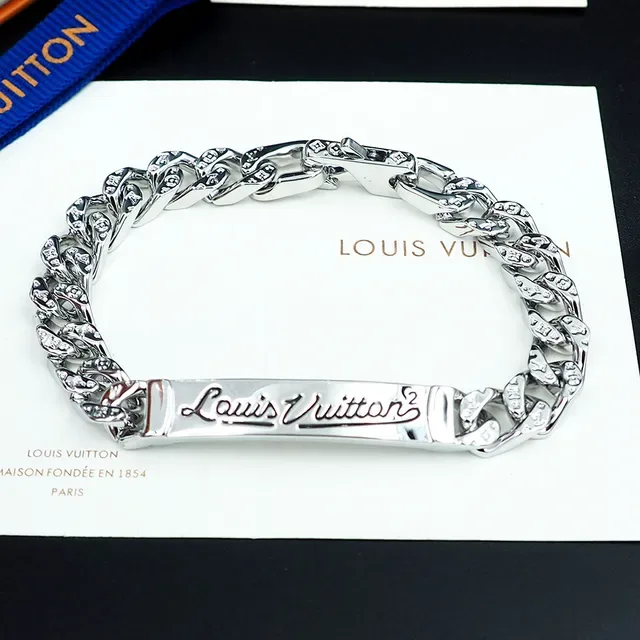 Louis Vuitton Curb-Link Engraved Plaque Silver-Tone Bracelet 7