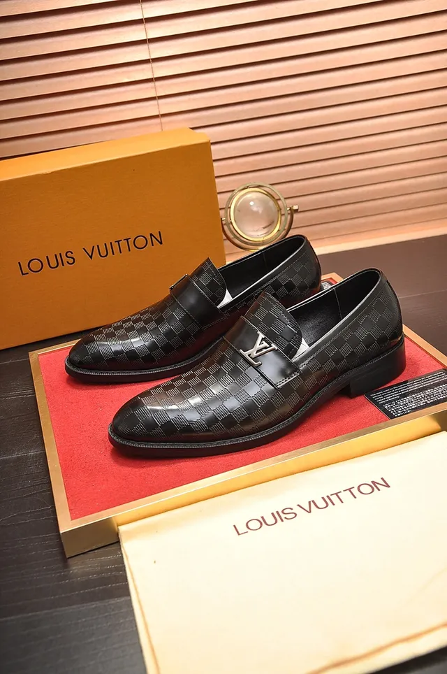 Louis Vuitton Damier Check loafers cuir noir 3