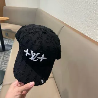 Louis Vuitton ছেঁড়া কালো LV ফুল মোটিফ বেসবল ক্যাপ