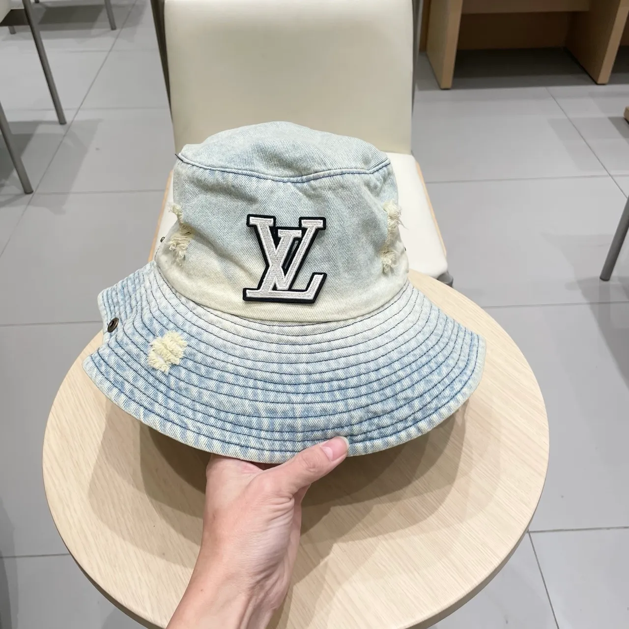 Louis Vuitton Jean Distressed Brodé Monogramme Chapeau Bucket 5