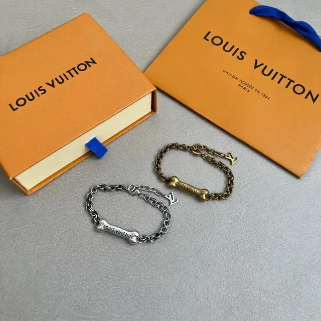 Louis Vuitton Dog Bone Silver Chain Bracelet 3