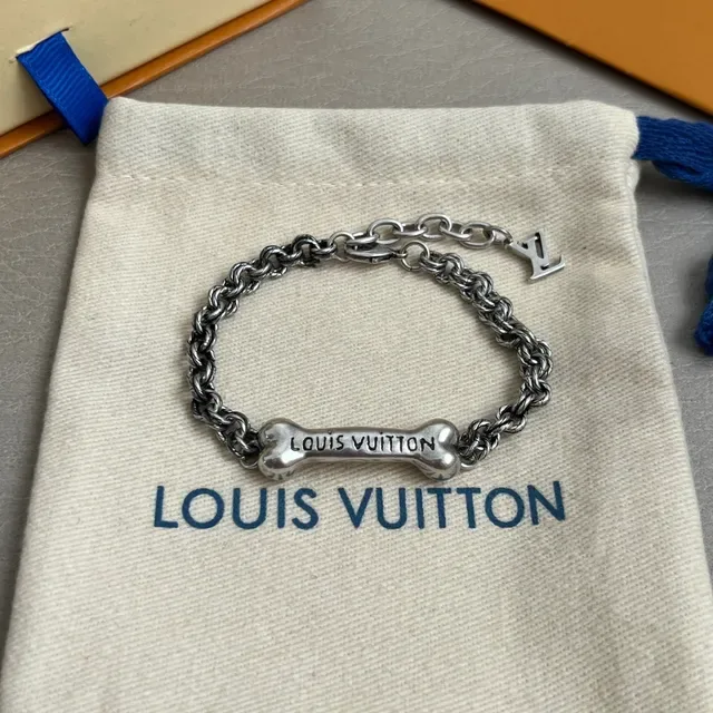 Louis Vuitton Dog Bone Silver Chain Bracelet 4