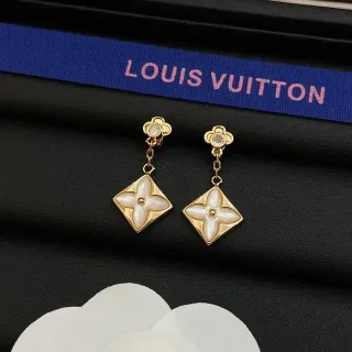 Louis Vuitton Flower Gold White Quatrefoil Floral Motif Diamond-Shaped Pendant Earrings