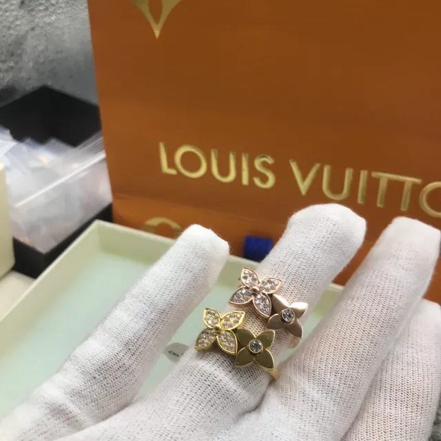 Louis Vuitton Bague Fleur Or bicolore Pavé Cristal 4