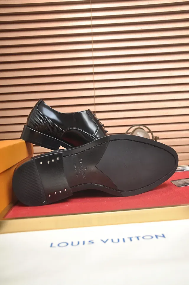 Louis Vuitton Chaussures Oxford Noir Brillant Cap Toe 3