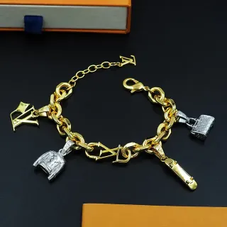 Louis Vuitton गोल्ड सिल्वर कर्ब चेन मल्टी-चार्म पेंडेंट डिज़ाइन ब्रेसलेट
