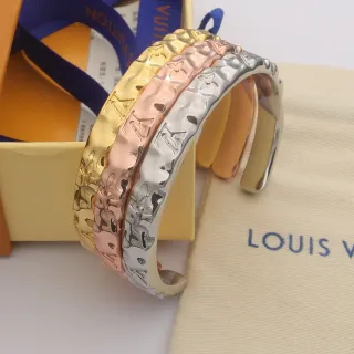 Louis Vuitton Pulsera de Oro y Plata Textura Martilleada Grabada Monograma