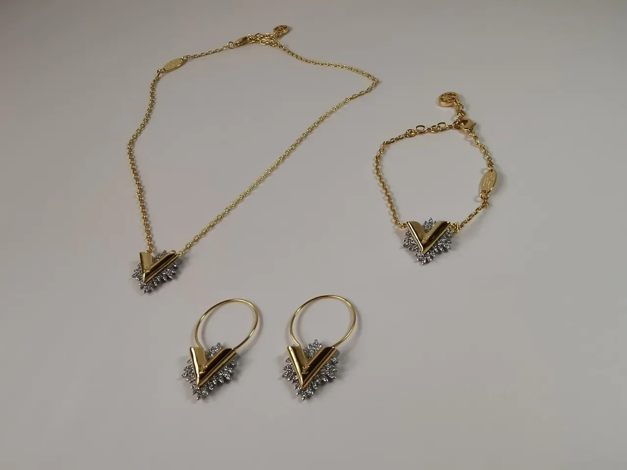 Louis Vuitton Gold-Tone Crystal V Motif Necklace 2