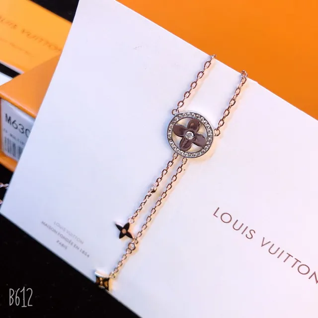 Louis Vuitton Gold White Chain Circular Pavé-Edged Pendant Necklace 5