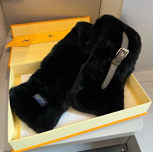 Louis Vuitton Gray Black Double-Breasted Wool Coat 5