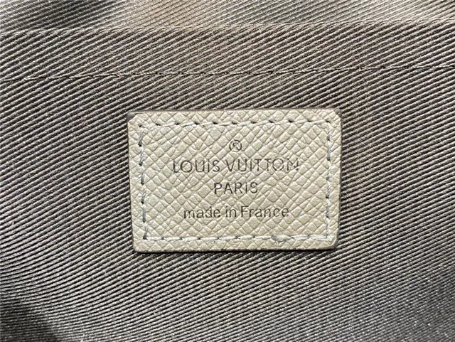 Louis Vuitton Gray Monogram-Printed Leather Structured Rectangular Silhouette Crossbody Bag 2