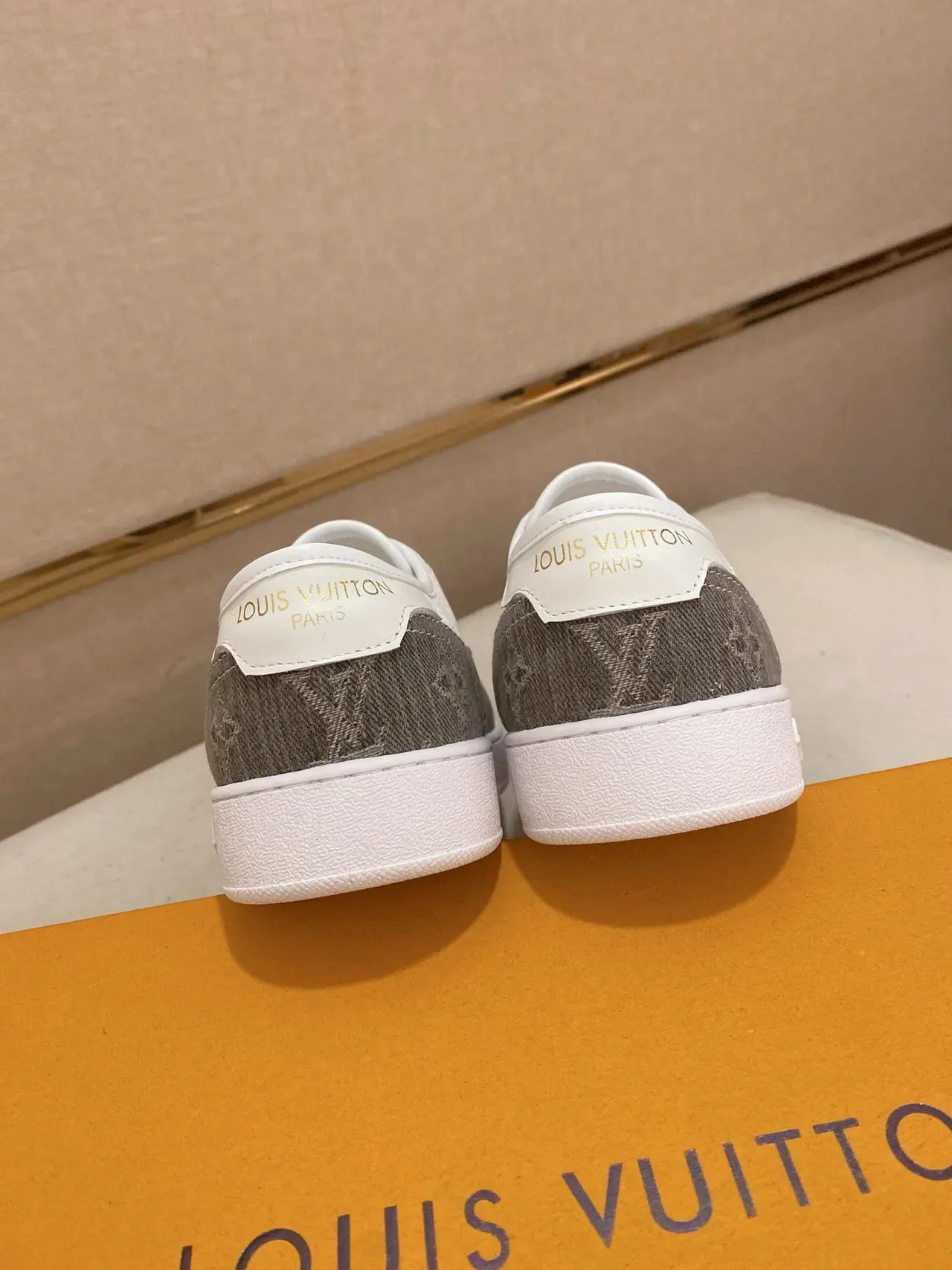 Louis Vuitton Gray White Monogrammed Textile Mesh Side Panels Lifestyle Sneakers 2