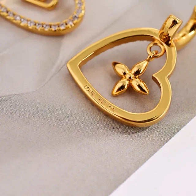 Louis Vuitton Heart Gold Silver Openwork Pavé-Set Crystals Necklace 5
