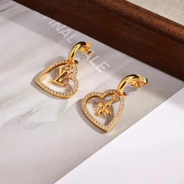 Louis Vuitton Heart Gold Silver Openwork Pavé-Set Crystals Necklace 7