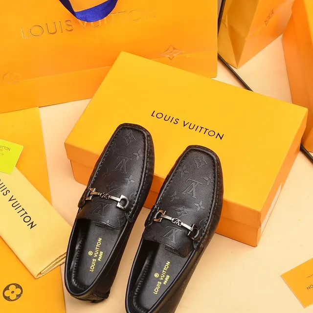Louis Vuitton Horsebit Loafer Mocassins Pretos em Couro Monogramado Revestido 3