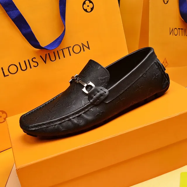 Louis Vuitton Horsebit Loafer Mocassins Pretos em Couro Monogramado Revestido 4