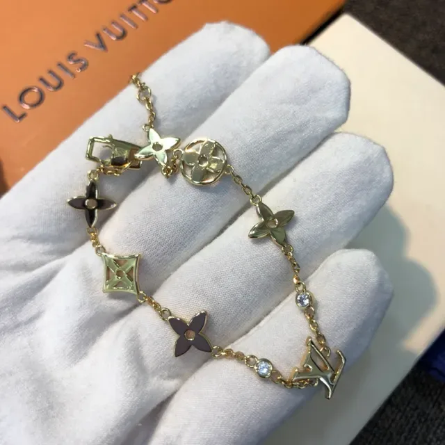 Louis Vuitton IDYLLÉ BLOSSOM 18K Gold Diamond Pearl Bracelet 2