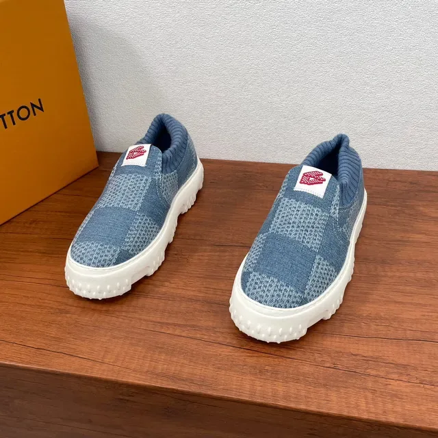 Louis Vuitton Sneakers Slip-On en Tricot à Carreaux Bleu Lifestyle 2