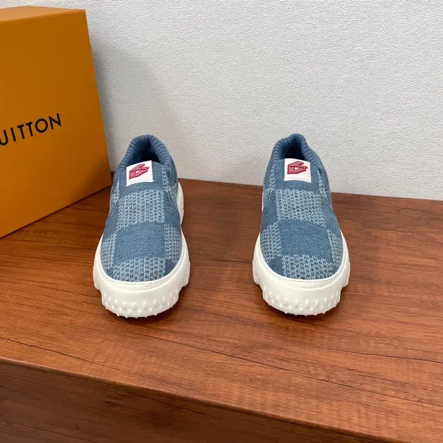 Louis Vuitton Sneakers Slip-On en Tricot à Carreaux Bleu Lifestyle 3