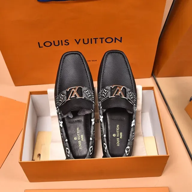Louis Vuitton Loafer Black White Pebbled Leather Monogrammed Fabric Trim Loafer 9