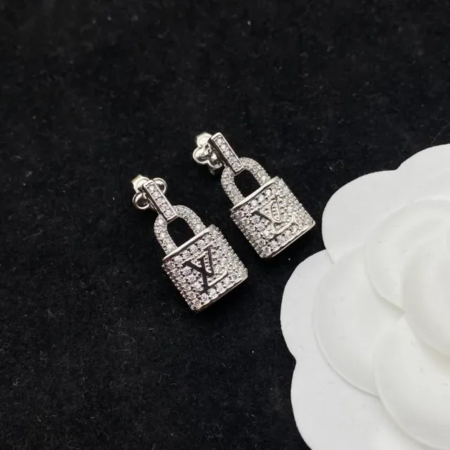 Louis Vuitton Lockit Silver Transparent Lock-Shaped Pavé-Crystal Necklace 5