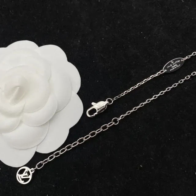 Louis Vuitton Lockit Silver Transparent Lock-Shaped Pavé-Crystal Necklace 6