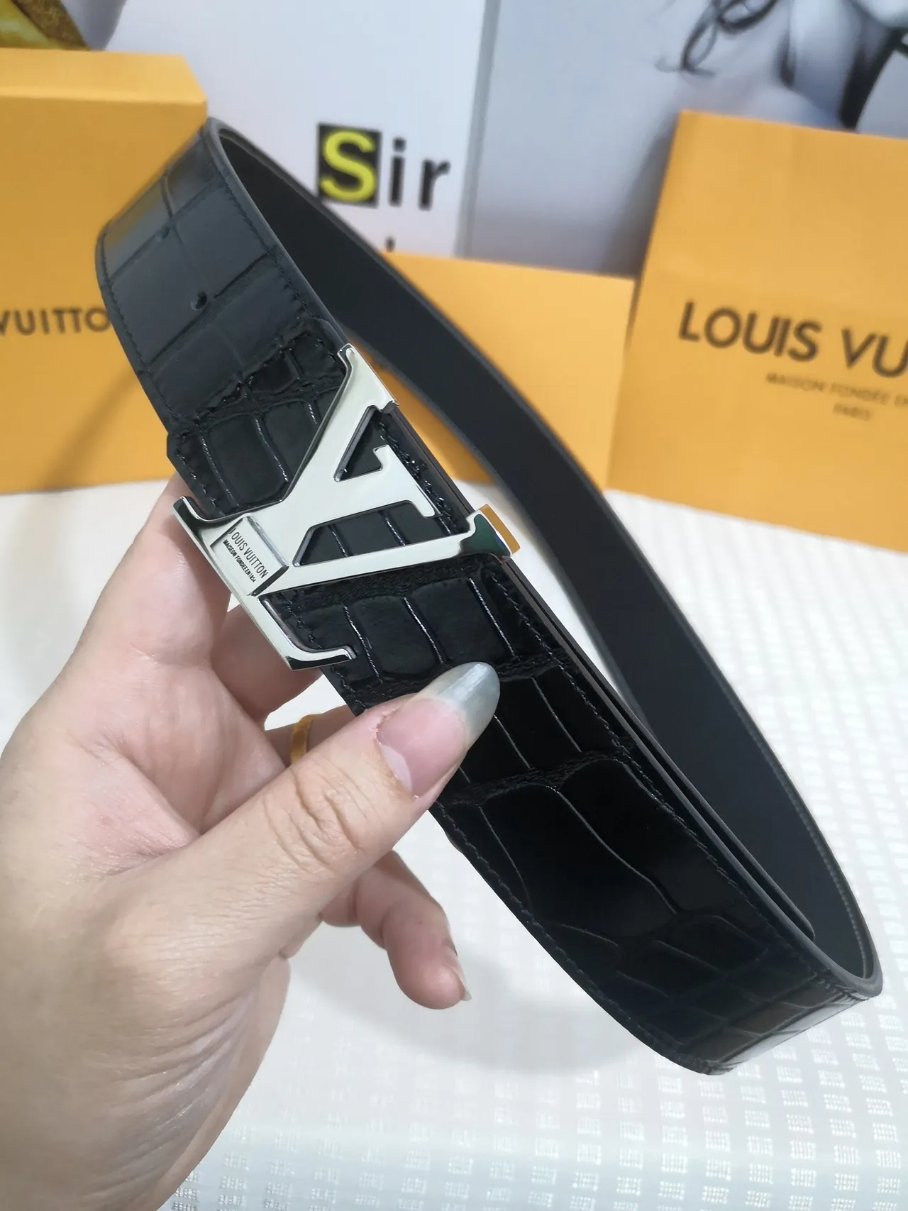 Louis Vuitton LV Belt Black Crocodile-Embossed Leather Belt 7