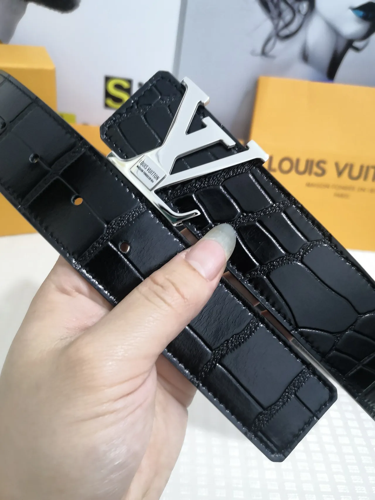 Louis Vuitton LV Belt Black Crocodile-Embossed Leather Belt 8