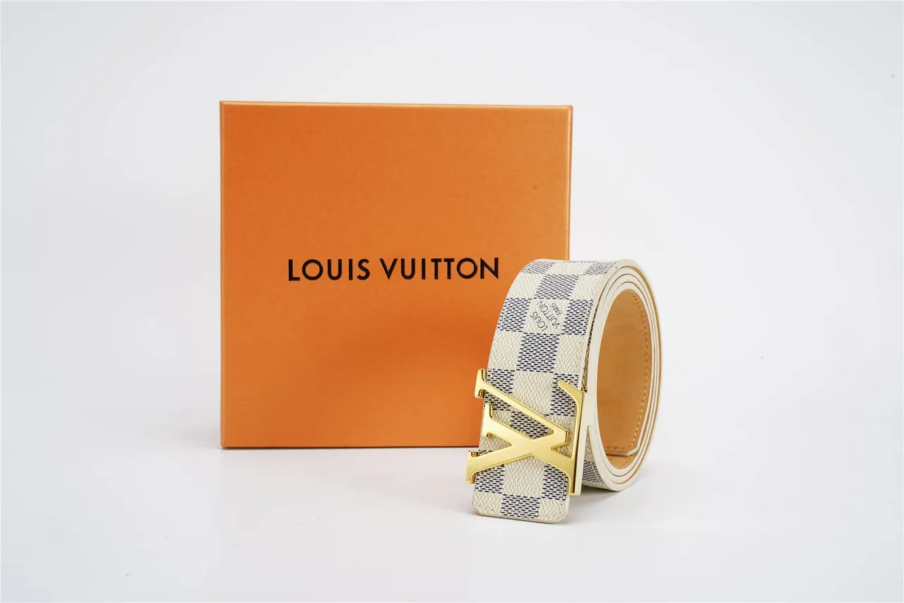 Louis Vuitton LV Belt Damier Azur Cream and Navy Leather Belt 5