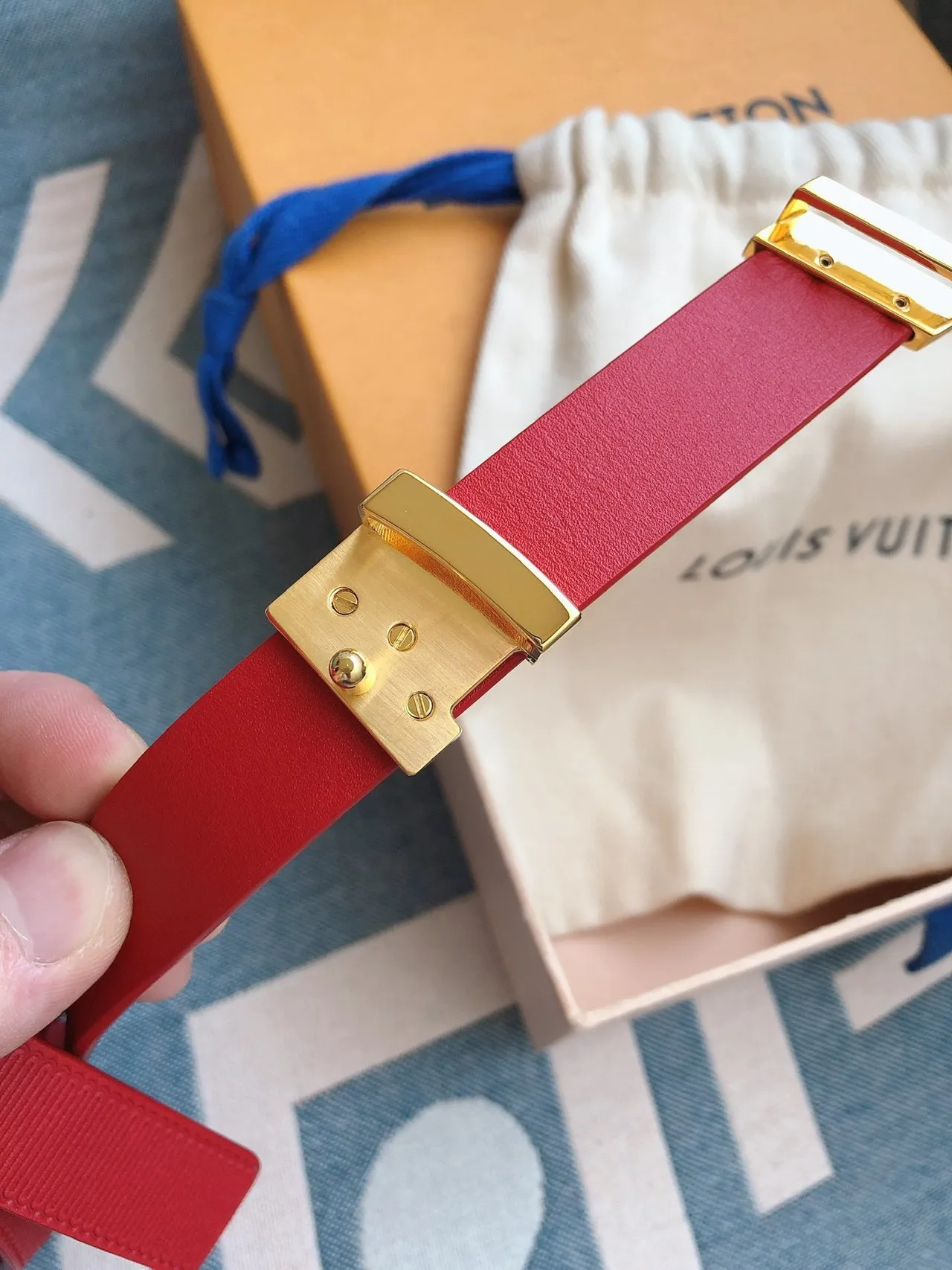 Louis Vuitton LV Sangle Tressée Rouge Boucle Dorée à Verrou Cuir 7