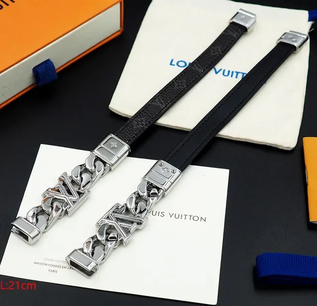 Louis Vuitton LV Chain Black Leather and Silver-Tone Metal Bracelet 6