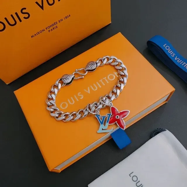 Louis Vuitton LV Chain Silver Red Curb-Link Enamel Charms Bracelet 9