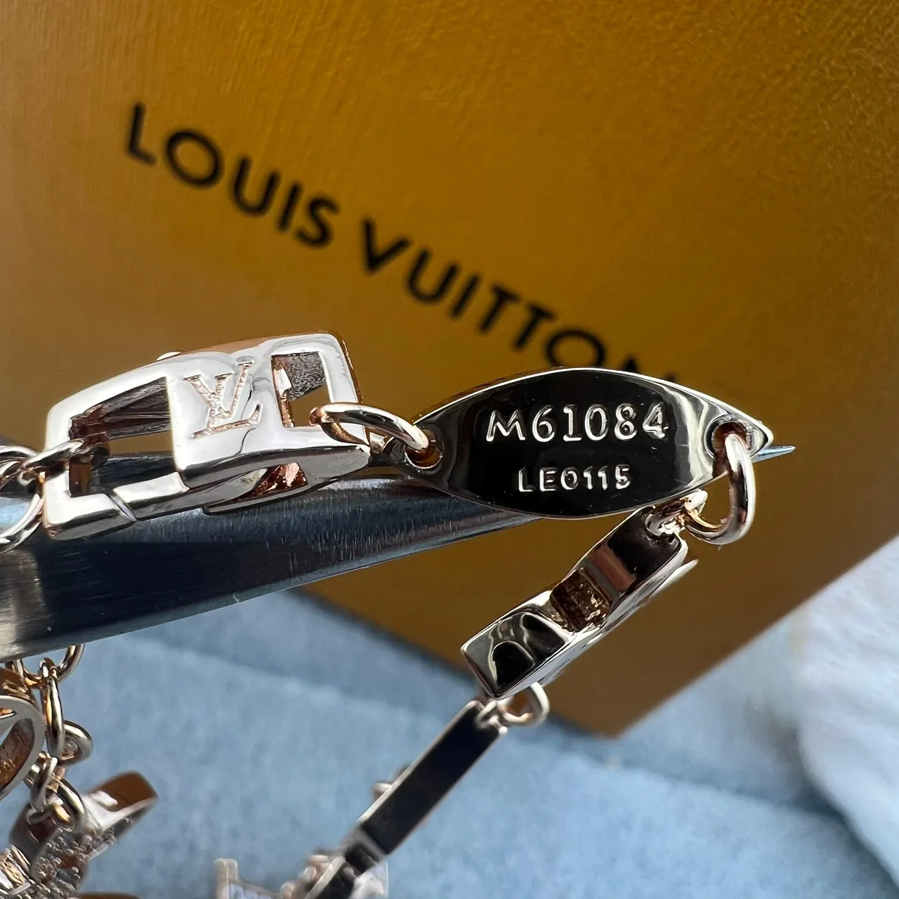 Louis Vuitton LV Flower Pave Crystal Chain Bracelet 2