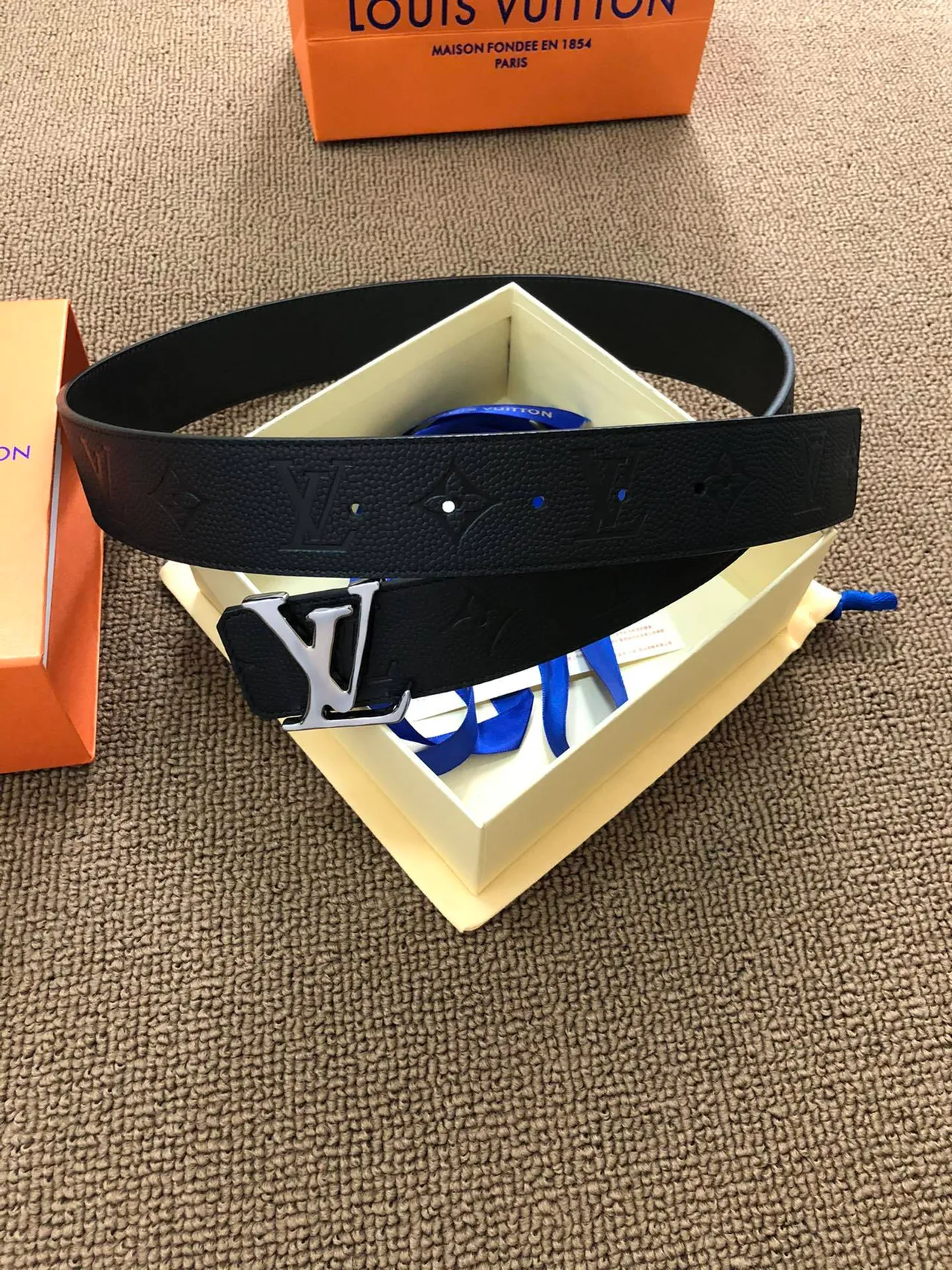 Louis Vuitton LV Initiales Black Leather Belt 3