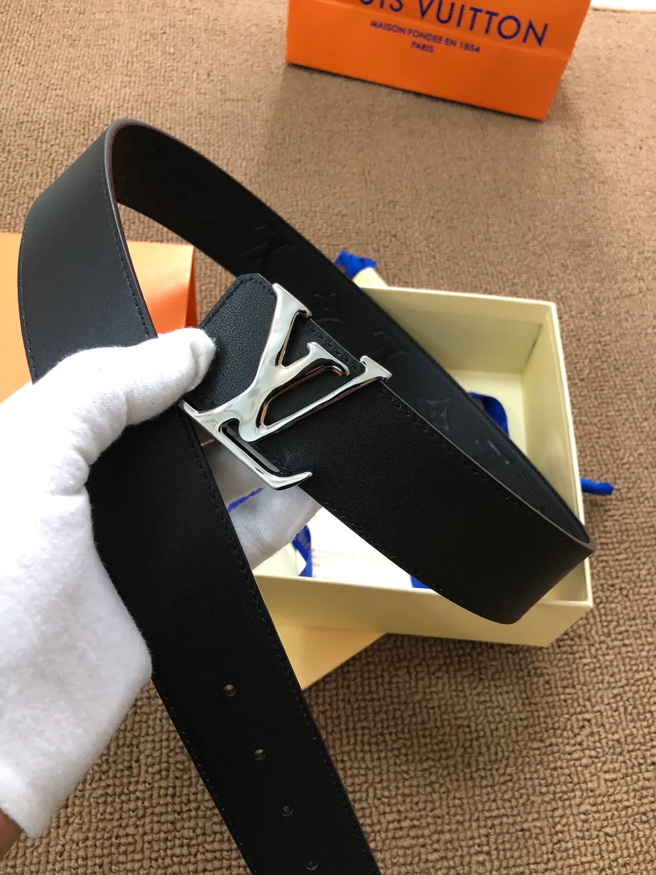 Louis Vuitton LV Initiales Black Leather Belt 8