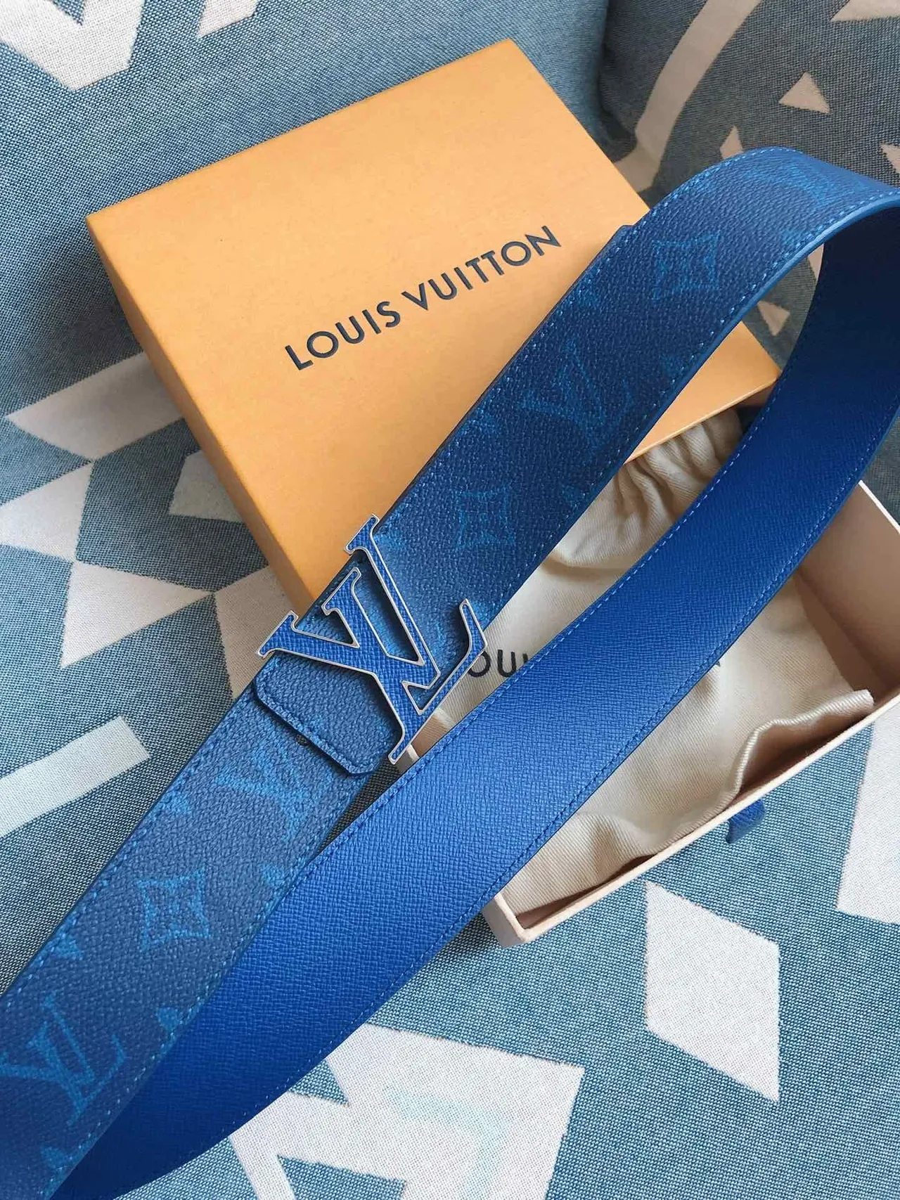 Louis Vuitton LV Initiales Blue Monogram Leather Belt 8