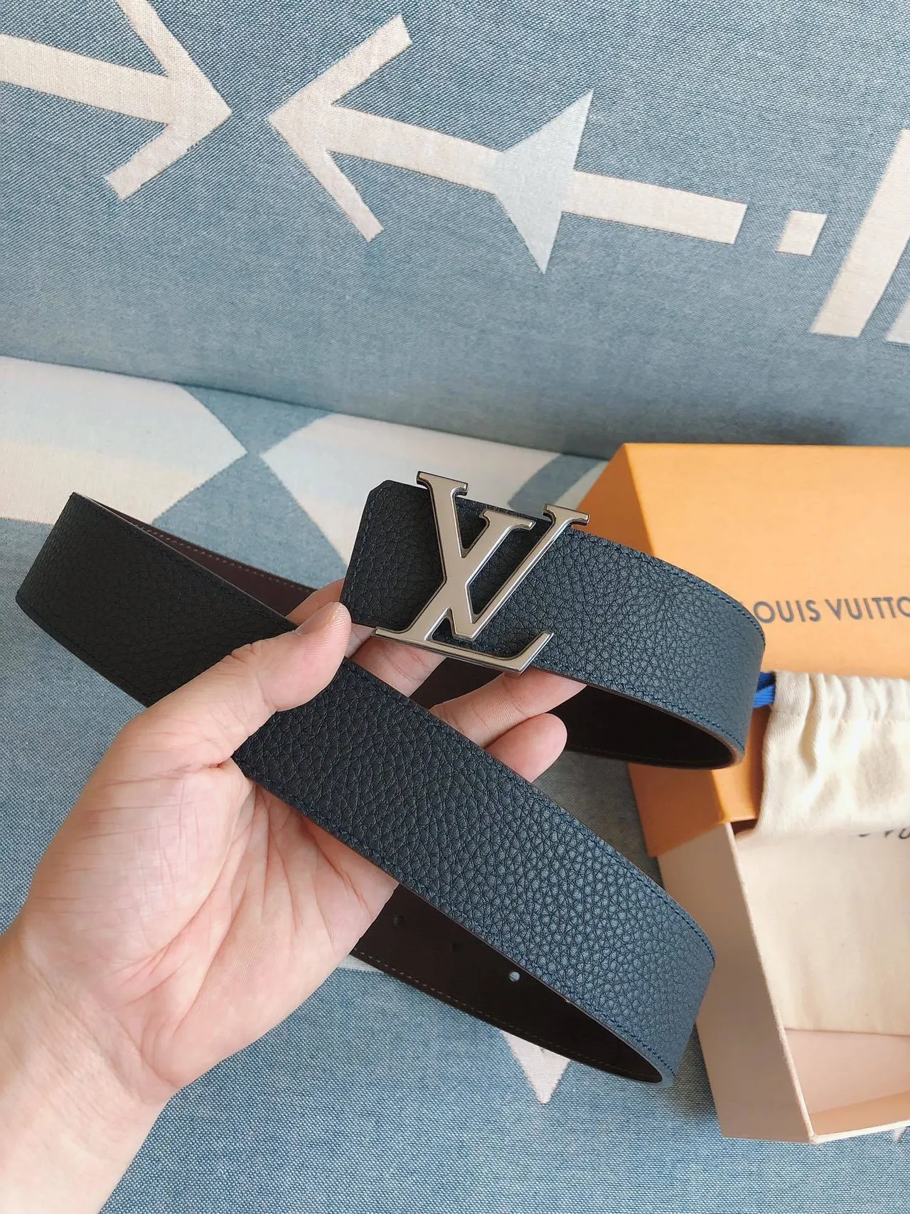 Louis Vuitton LV Initiales Blue Pebbled Leather Belt 3