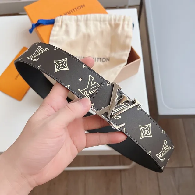 Louis Vuitton LV Initiales Monogram चमड़े की बेल्ट 4