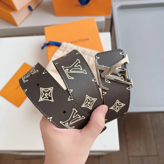 Louis Vuitton LV Initiales Monogram चमड़े की बेल्ट 5