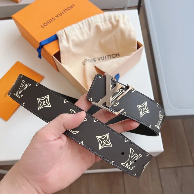 Louis Vuitton LV Initiales Monogram चमड़े की बेल्ट 7