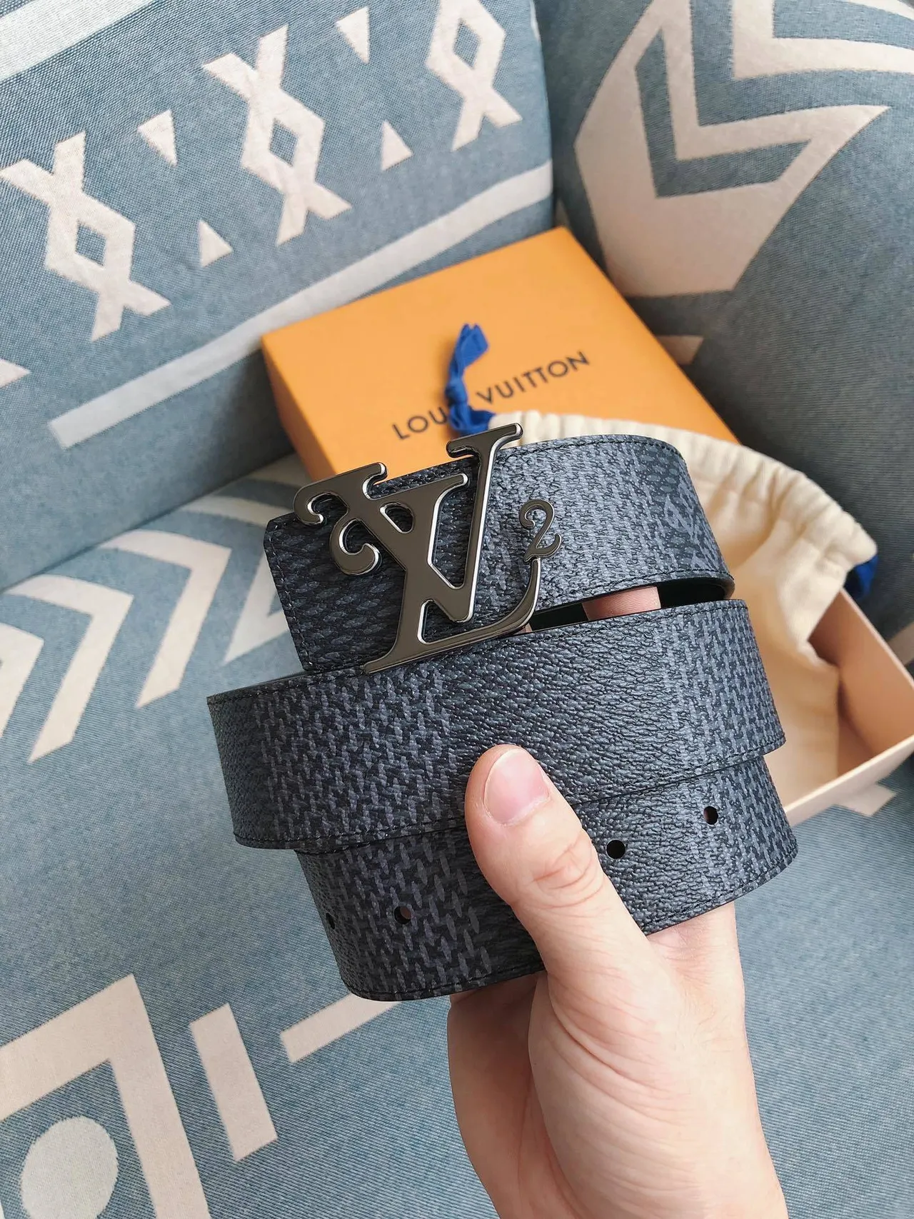 Louis Vuitton LV Initiales Textured Blue-Gray Leather Belt 7