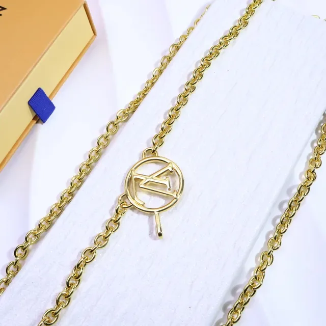 Louis Vuitton LV Star Gold Chain Bracelet 2