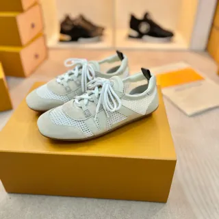 Louis Vuitton LV Trainer Beige White Mixed-Material Upper Perforated Mesh Panels Lifestyle Sneakers